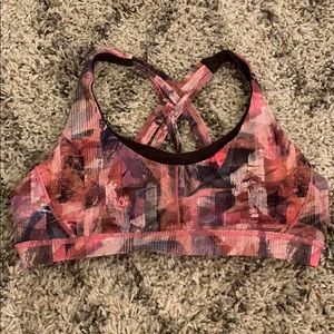 Lulu Lemon sports bra. Size 12. Never worn.